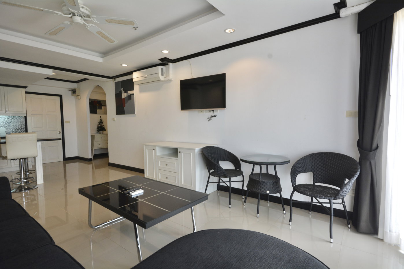 รูป 2 Bed Condo for Rent at Jomtien Beach Condominium in Pattaya - รูปที่ 5/17