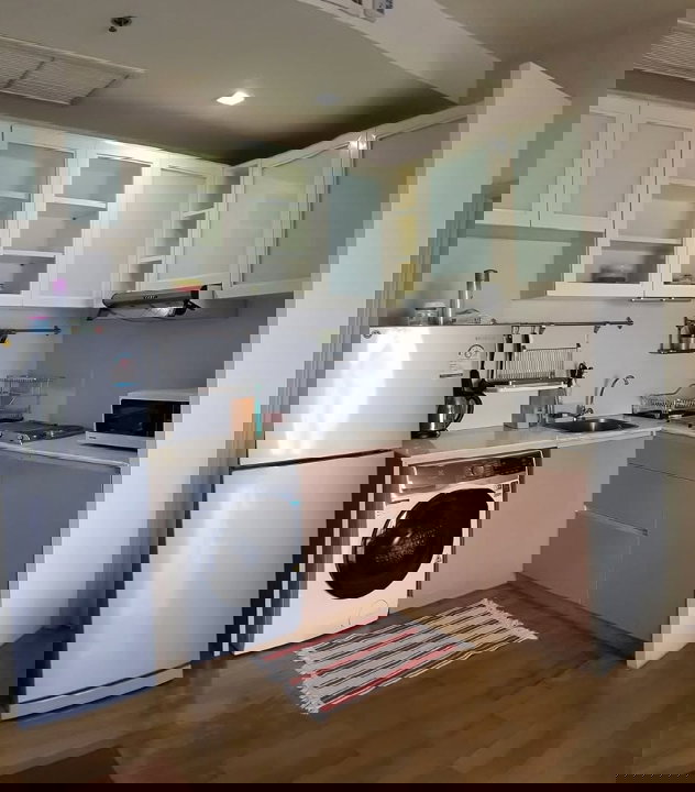 รูป ปล่อยเช่า Noble Reveal 1ห้องนอน 1ห้องน้ำ แต่งเฟอร์นิเจอร์ครบ พร้อมเข้าอยู่! - รูปที่ 8/9