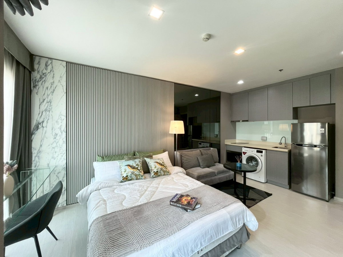 รูป [ขายด่วน/Urgent Sale] Rhythm Sukhumvit 36-38 ✨ ห้องสตูดิโอ แต่งครบ ทิศเหนือเย็นสบาย ใกล้ BTS ทองหล่อ - รูปที่ 2/15