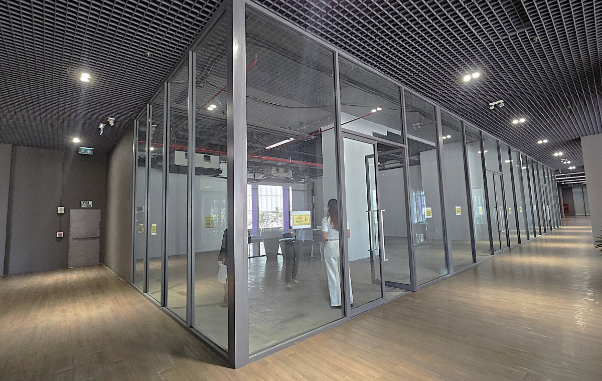 รูป พื้นที่ให้เช่าติด BTS เหมาะทำธุรกิจ ** NO CO-AGENT ** - รูปที่ 8/10