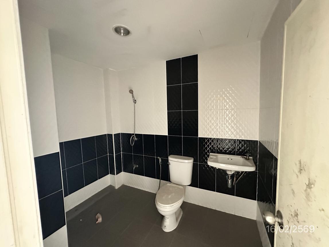 รูป อาคารพาณิชย์ 20 ตร.วา บางละมุง ชลบุรี 4M - รูปที่ 21/30