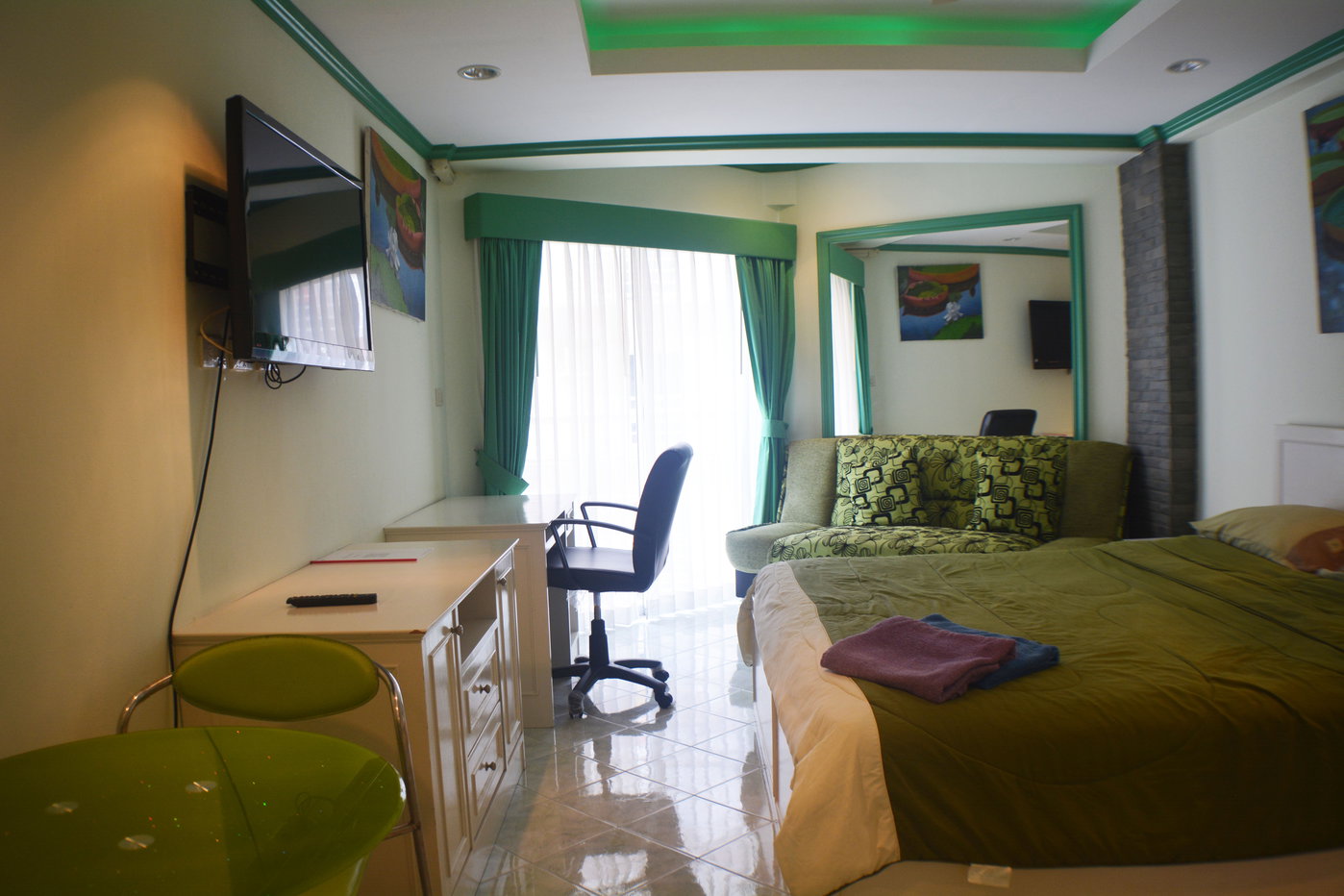 รูป Studio Condo for Rent at Jomtien Beach Condominium in Pattaya - รูปที่ 4/13