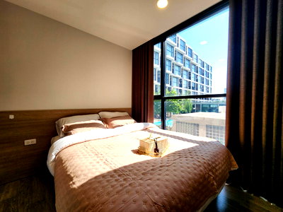 ขายคอนโด : ขายคอนโด 2 ห้องนอน ทำเลสาทร – เจริญนคร ใกล้ ICON SIAM พื้นที่กว้าง พร้อมอยู่ 