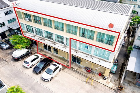 อาคารให้เช่า 3 นอน 5 น้ำอาคาร 4 ชั้น 113 ตร.ว. 453 ตร.ม.มีลิฟต์ ชั้น1-3 ใกล้แม็คโคร คลองหลวง 400ม. ตลาดไอยรา 600ม. โชว์รูม ตลาดไท 900 ม.