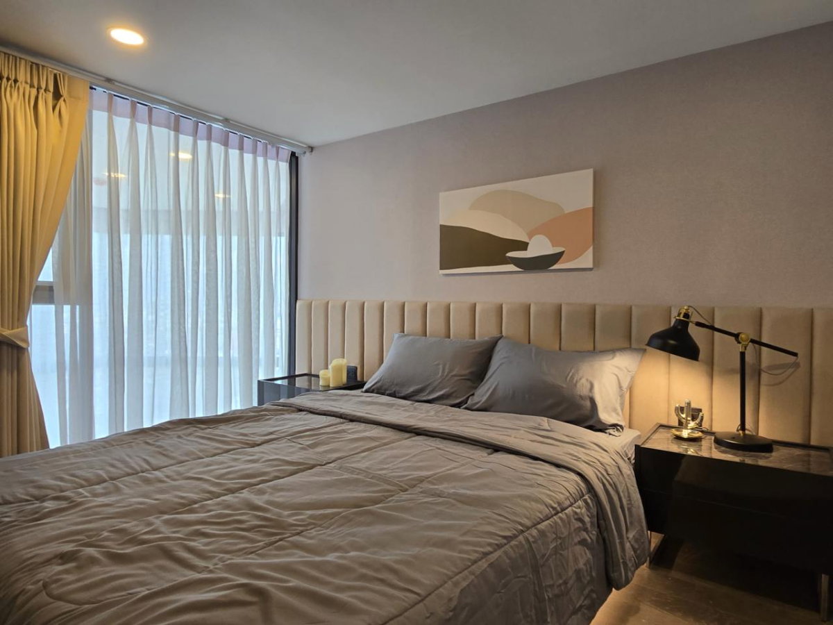 รูป Park Origin Chula Samyan【𝐒𝐄𝐋𝐋 & 𝐑𝐄𝐍𝐓】🔥คอนโดหรูพร้อมบิ้วอินดีไซน์พิเศษ ใกล้จุฬาฯและสามย่านมิตรทาวน์🔥 ติดต่อไลน์ไอดี: @hacondo - รูปที่ 2/10