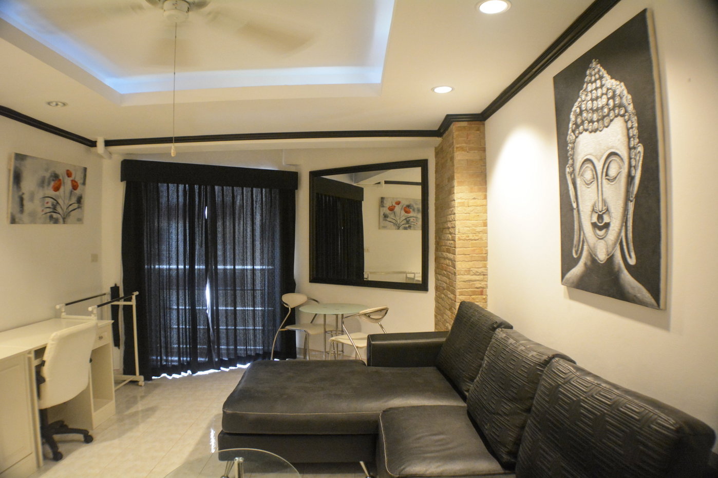 รูป 1 Bed Condo for Sale at Jomtien Beach Condominium in Pattaya - รูปที่ 1/14