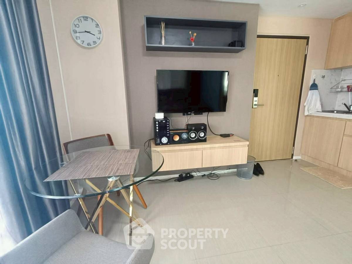 รูป คอนโด 1-ห้องนอน ที่ อิสธานัน คอนโด ใกล้ ถนนพระตำหนัก พัทยา (ID 2753519) - รูปที่ 12/18