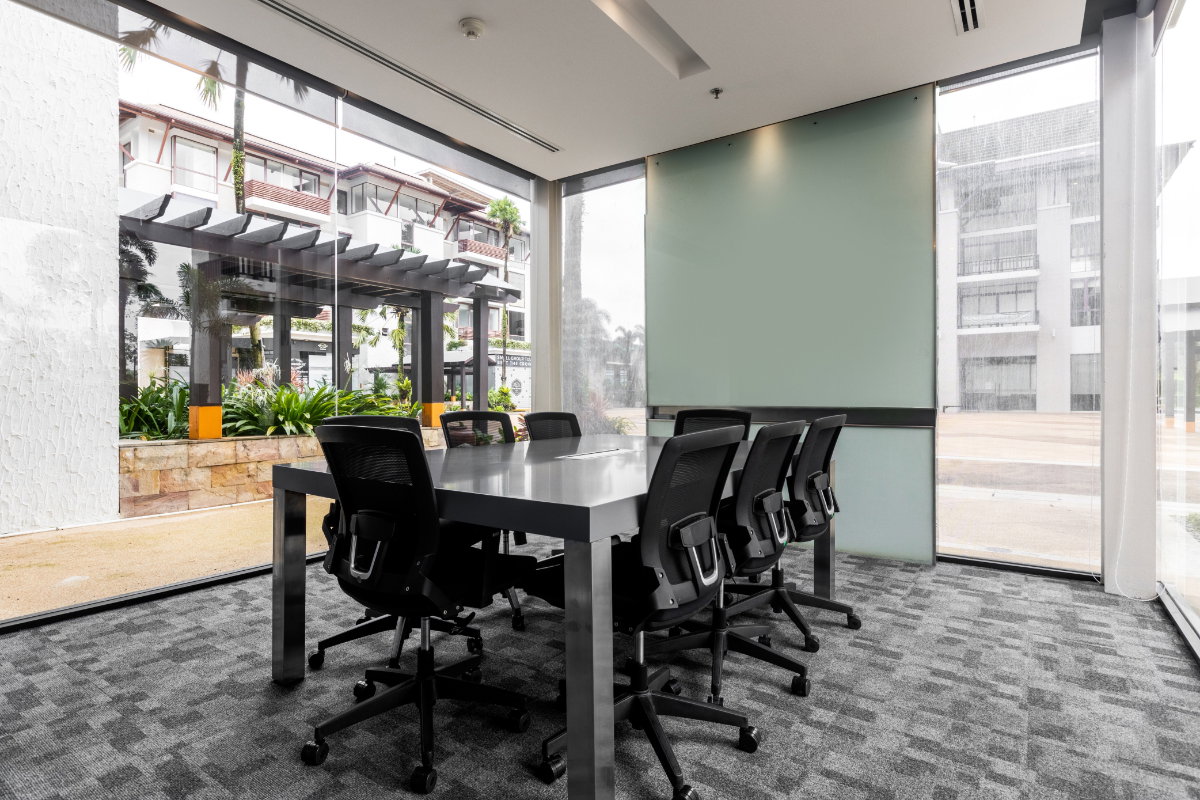 รูป Office Space แบบส่วนตัวที่ปรับให้เข้ากับความต้องการเฉพาะสำหรับธุรกิจของคุณที่ Regus Royal Phuket Marina - รูปที่ 5/6