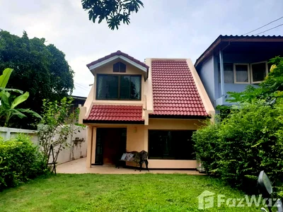 Houses for sale Bangkok : 3 Bedroom House for sale in Lat Phrao, Bangkok  1091376