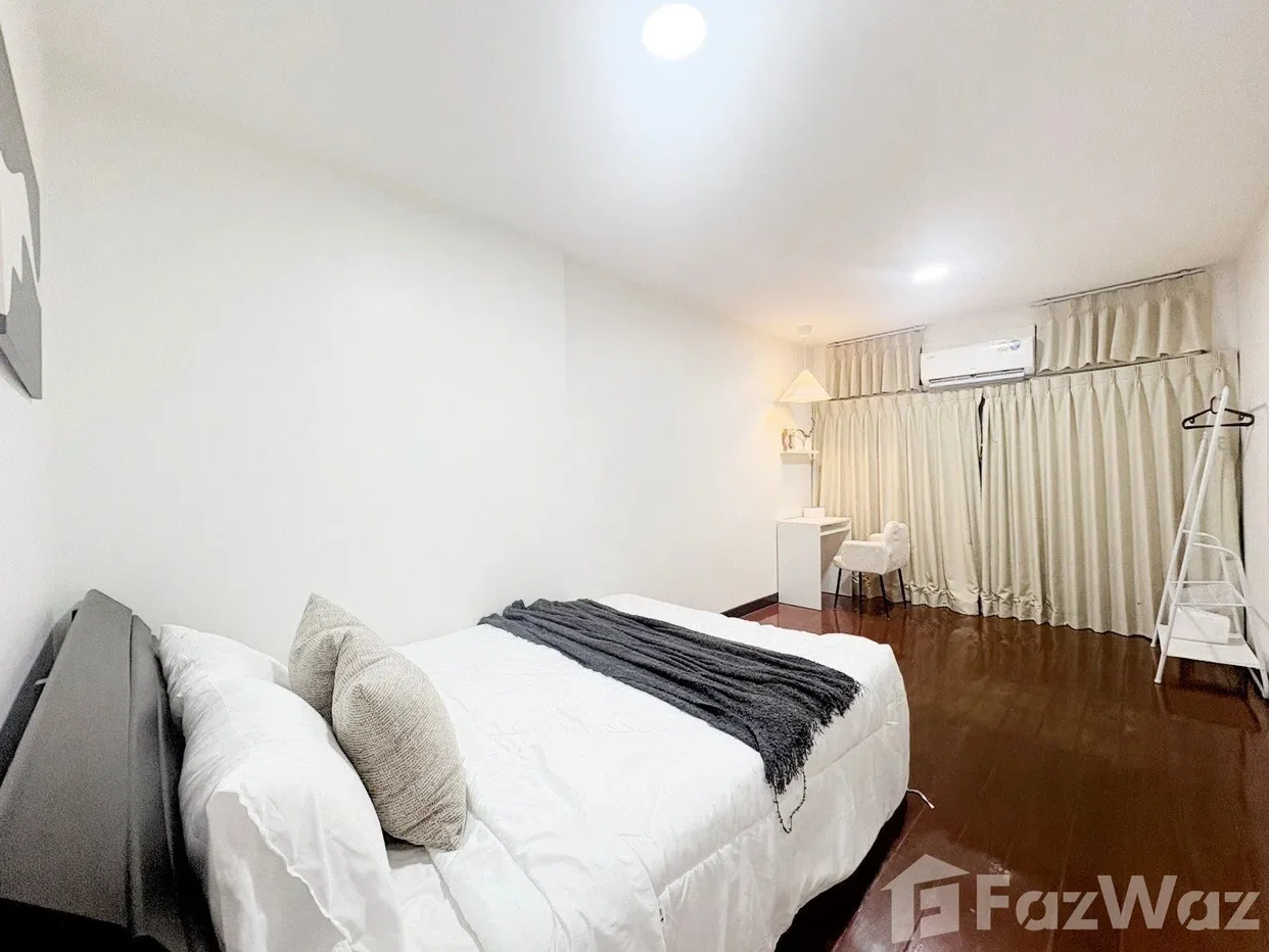 รูป บ้านเดี่ยวให้เช่า 6 ห้องนอน ใน สามเสนนอก, กรุงเทพมหานคร 6127561 - รูปที่ 9/21