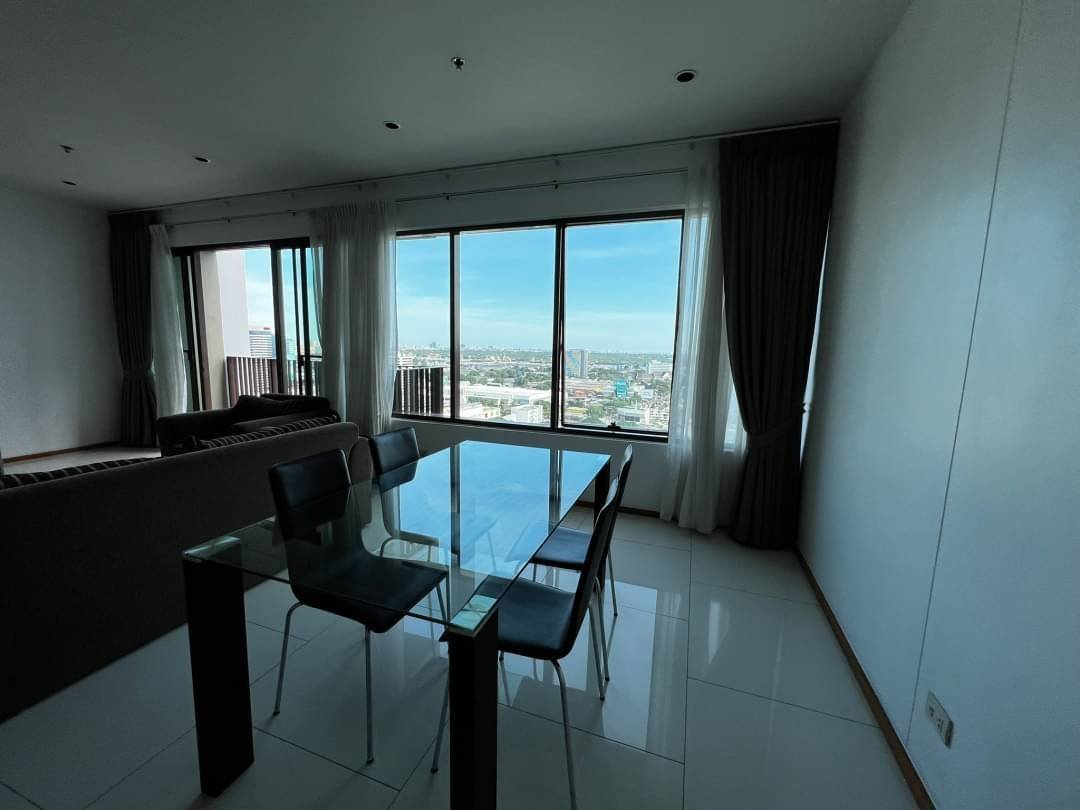 รูป LTHC6571 – The Emporio Place FOR RENT 3 beds 4 baths Size 169 Sq.M.Near BTS Phrom Phong stations ONLY 100k/month - รูปที่ 2/7