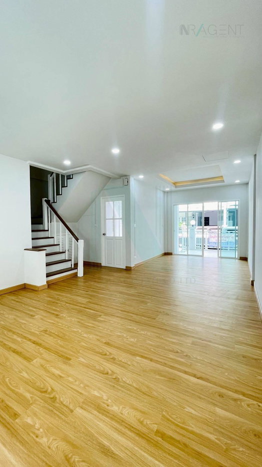 รูป 📌 ขายทาวน์เฮาส์ โครงการ บุศรินทร์ บางบัวทอง 2 ชั้น 3 ห้องนอน 2 ห้องน้ำ - รูปที่ 3/8