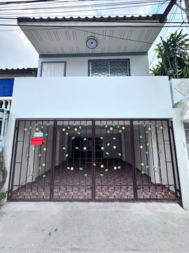 ให้เช่าบ้านทาวน์เฮ้าส์ 2 ชั้น ซอยแจ้งวัฒนะ 28