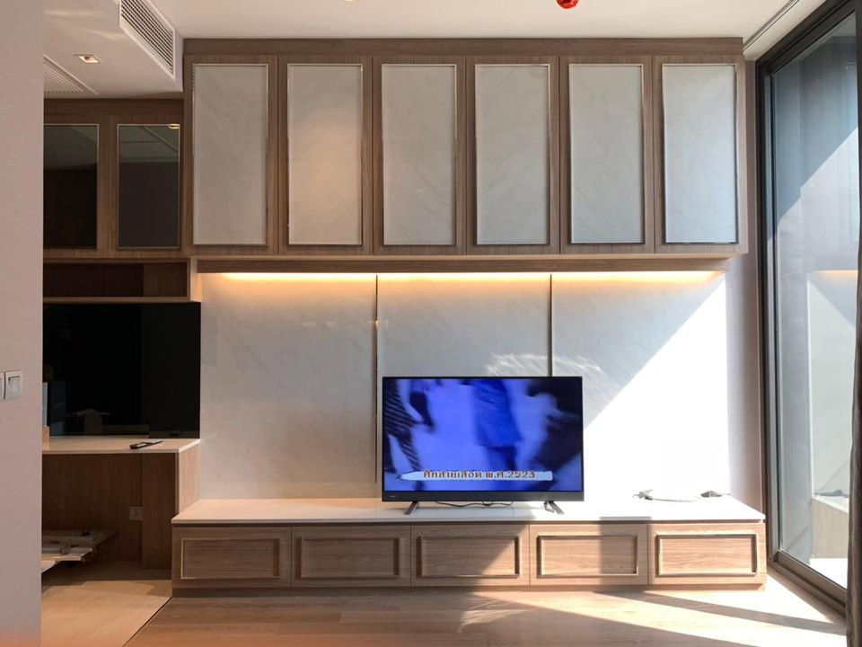 รูป Ashton Silom【𝐒𝐄𝐋𝐋 & 𝐑𝐄𝐍𝐓】🔥หรูหรา เรียบง่าย เหนือระดับทุกสัมผัส บิ้วอินสไตล์โมเดิร์น เพิ่มความกว้างขวางในทุกมุมมอง🔥 ติดต่อไลน์ไอดี: @hacondo - รูปที่ 7/10