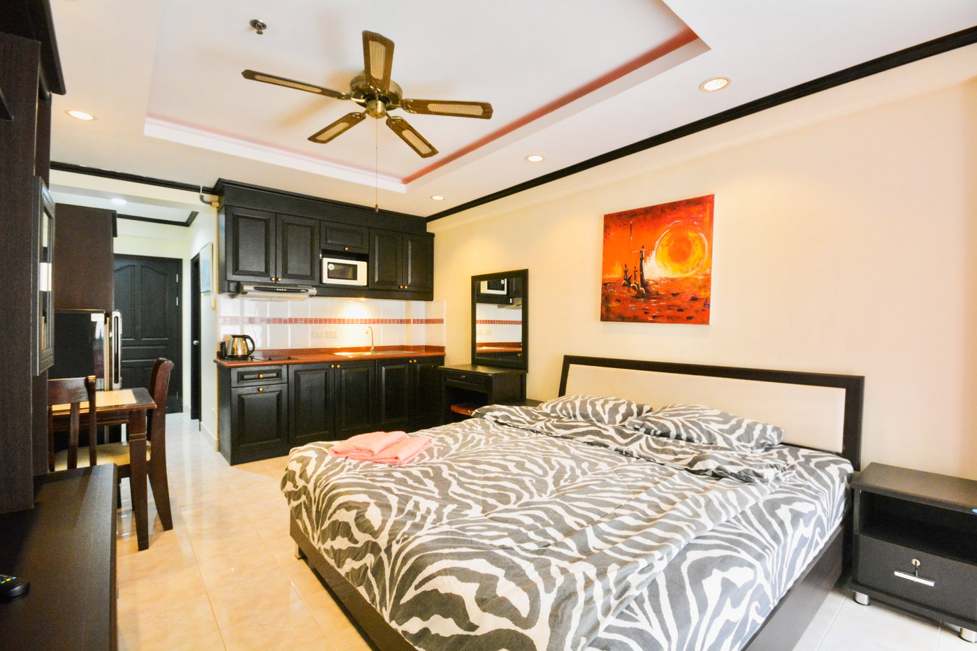 รูป Studio Condo for Rent at Jomtien Beach Condominium in Pattaya - รูปที่ 6/14
