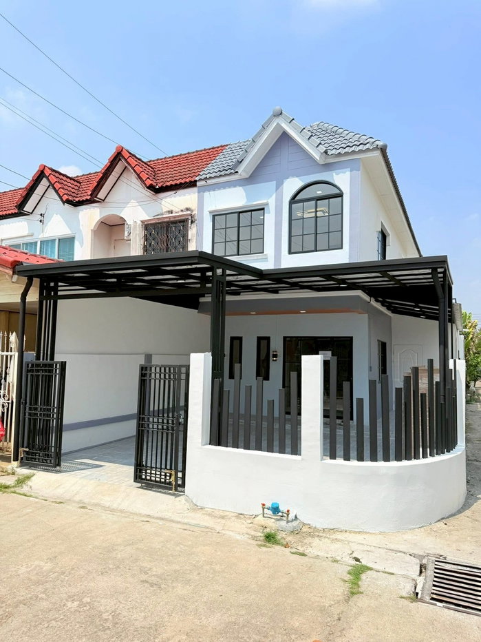 รูป บ้านดีทำเลปัง ฟรีเฟอร์นิเจอร์ครบ หิ้วกระเป๋าเข้าอยู่ได้เลย! หมู่บ้านวงศกร3 ซอย 5 หนองระแหง3 แต่งใหม่หมด - รูปที่ 2/21