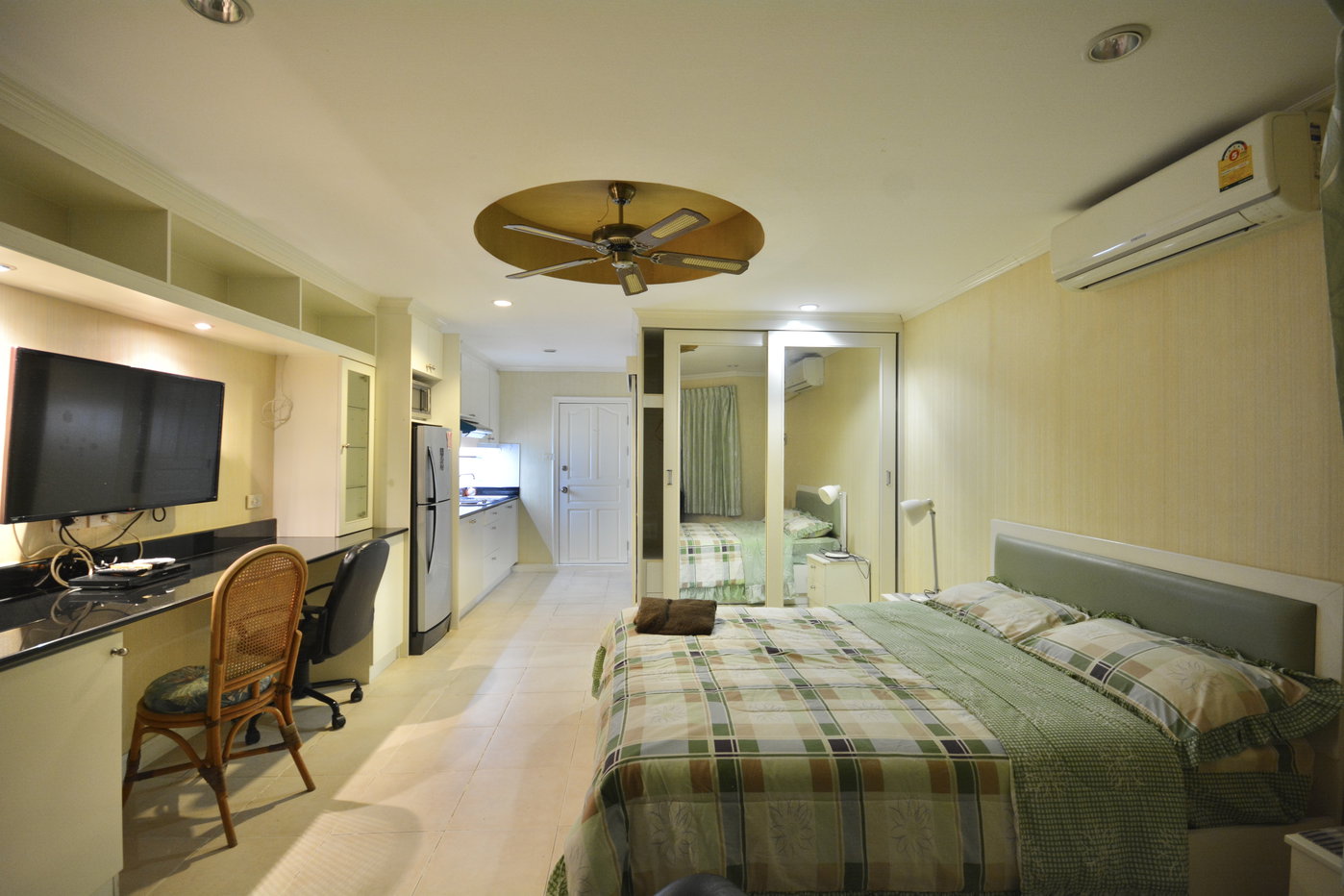 รูป Studio Condo for Sale at Thip Condotel in Jomtien Pattaya - รูปที่ 1/11