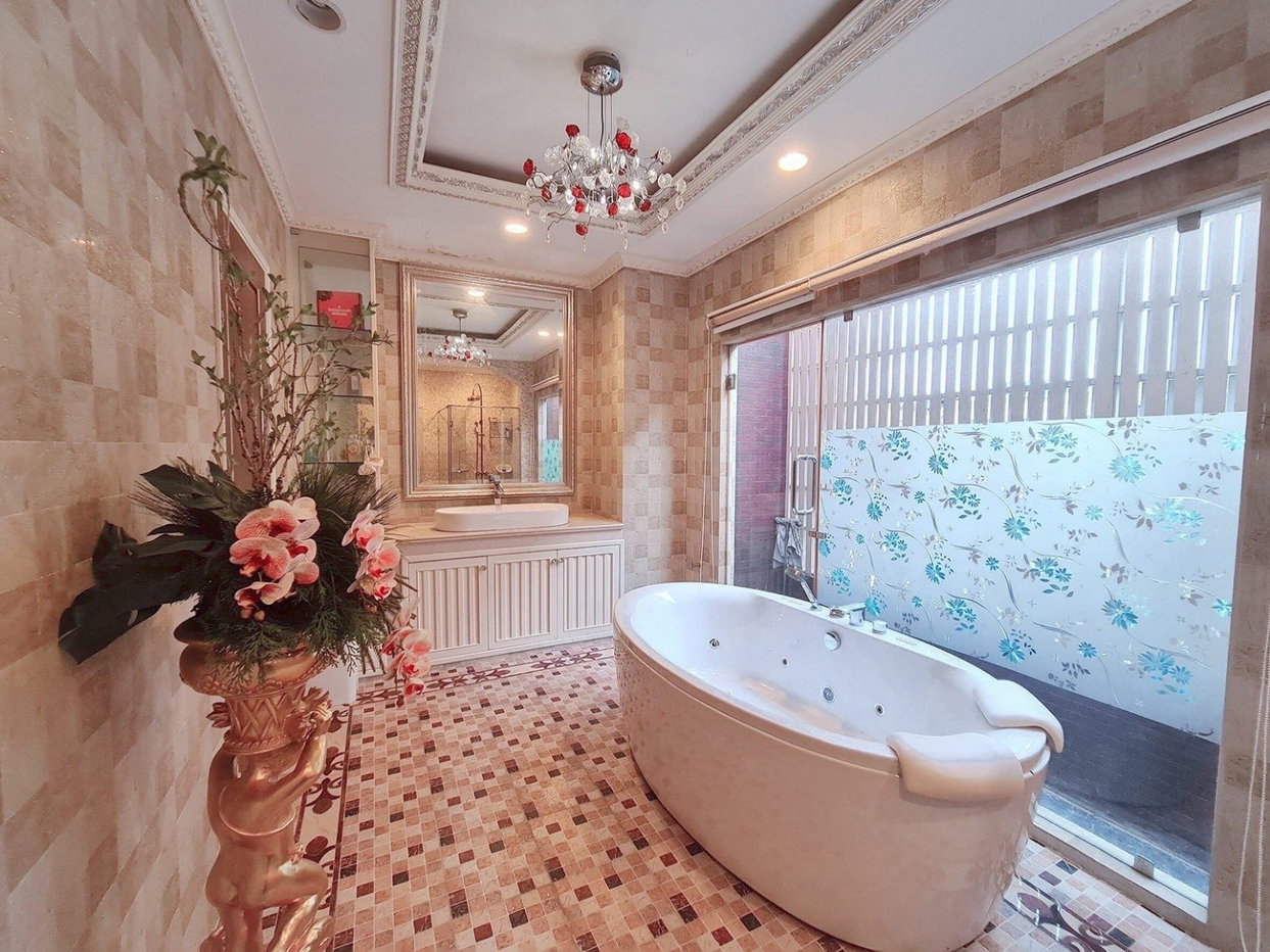 picture LTH7126 – Detached house with building FOR SALE in Prachauthit – Rama 2 5 beds 7 baths 1200 sq.M. Near BTS Bang Wa station ONLY 82.5 MB - 7/8
