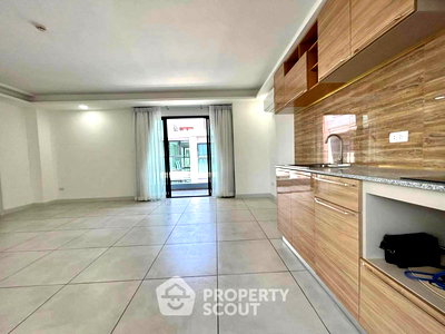 Condos for sale : 1-BR Condo at Siam Oriental Tropical Garden close to Phratamnak (ID 1177055)