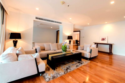 คอนโดให้เช่า : LTH6458 – Apartment for rent in Asoke 3 beds 3 baths Size 260 Sq.M. Near BTS Asoke station ONLY 130k/month