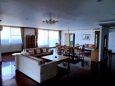 ขายคอนโด : LTHC6608 – D.S. Tower 1 FOR SALE 3 beds 3 baths Size 248 Sq.M.Near BTS Phromphong stations ONLY 22 MB
