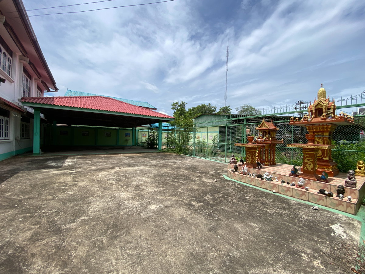 รูป ขายบ้านเดี่ยว ทำเลดี พื้นที่กว้าง อยู่ติดกับศาลาว่ากลางสิงห์บุรี อยู่ห่างจากถนนใหญ่ 150 เมตร บ้านเดี่ยวพร้อมอยู่ 2 ชั้น - รูปที่ 29/41