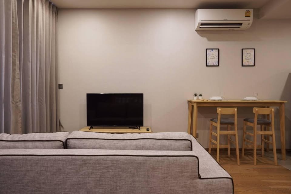 รูป Q Chidlom Phetchaburi【𝐒𝐄𝐋𝐋 & 𝐑𝐄𝐍𝐓】🔥เสน่ห์มูจิสบายตา คุมโทน Neat & Neutral สำหรับคนรักพื้นที่โล่ง🔥 ติดต่อไลน์ไอดี: @hacondo - รูปที่ 4/10