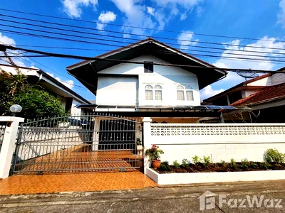 เช่าบ้านเดี่ยว ถนนสังคมสงเคราะห์ : บ้านเดี่ยวให้เช่า 6 ห้องนอน ใน สามเสนนอก, กรุงเทพมหานคร 6127561