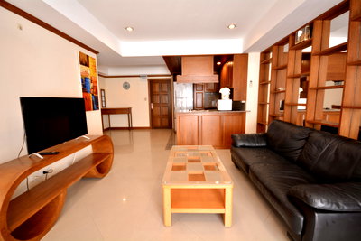 ขายคอนโด : 2 BedCondo for Sale at Jomtien Beach Condominium in Pattaya
