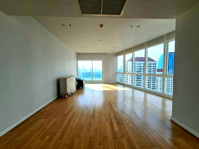 คอนโดให้เช่า : LTH6731 – millennium condominium FOR RENT 3 beds 3 baths Size 193 Sq.M.Near BTS Asok stations ONLY 200k/month