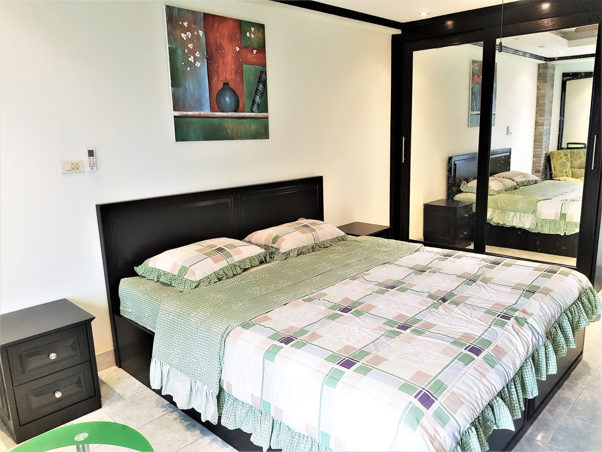 รูป Studio Condo for Rent at Jomtien Beach Condominium in Pattaya - รูปที่ 3/14