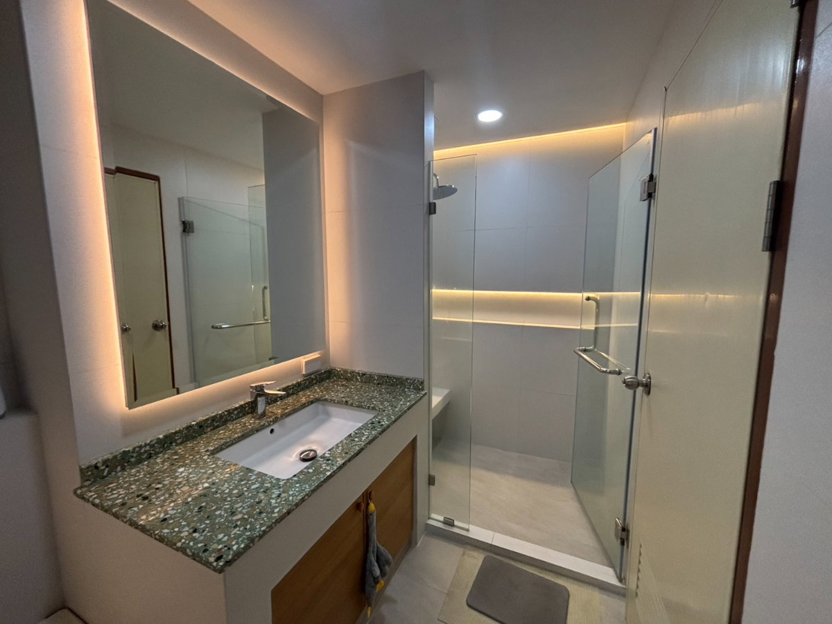 รูป คอนโด 2 ห้องนอน ใกล้สถานีรถไฟฟ้า (รับระยะสั้น-ยาว) - รูปที่ 17/27