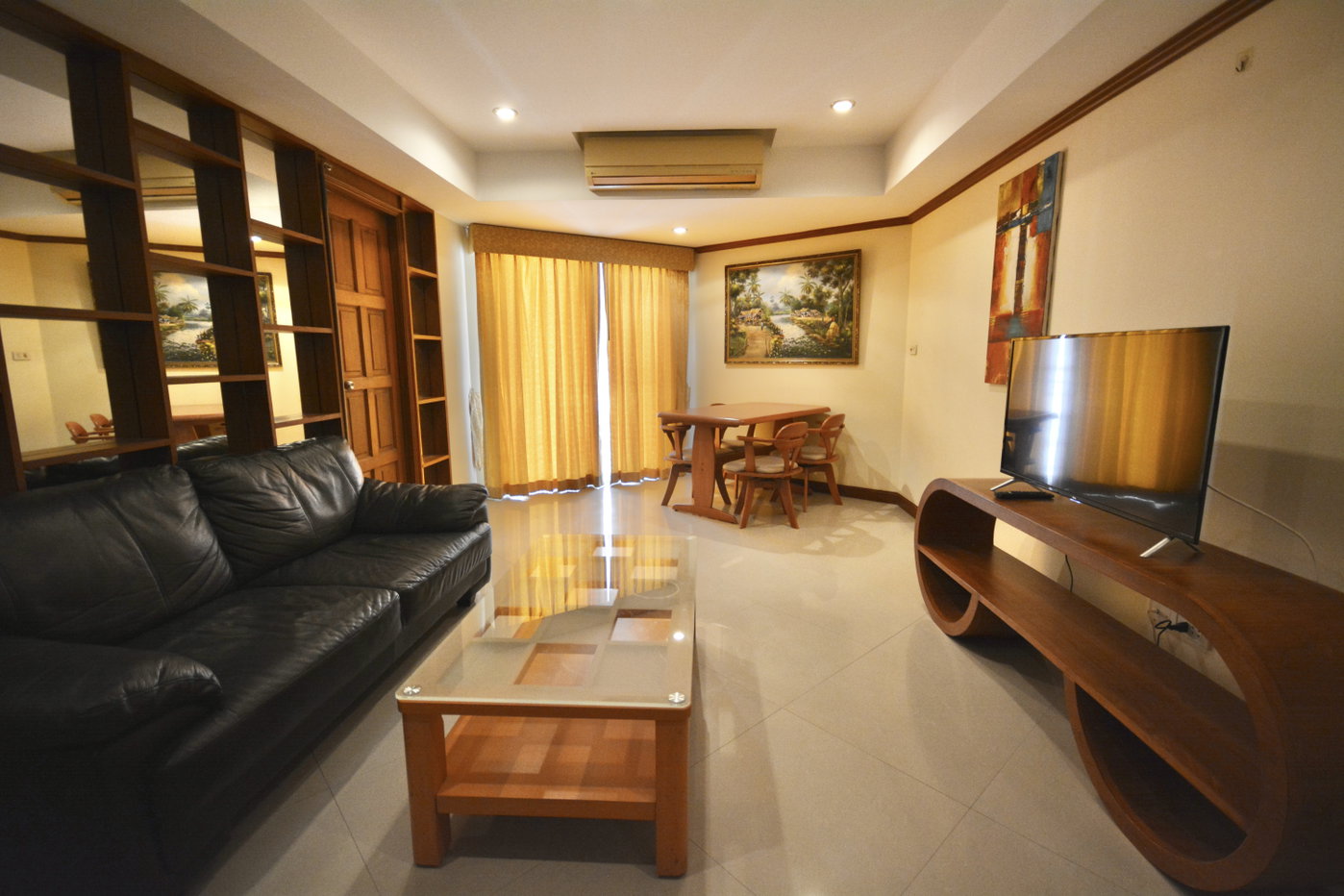 รูป 2 BedCondo for Sale at Jomtien Beach Condominium in Pattaya - รูปที่ 3/19