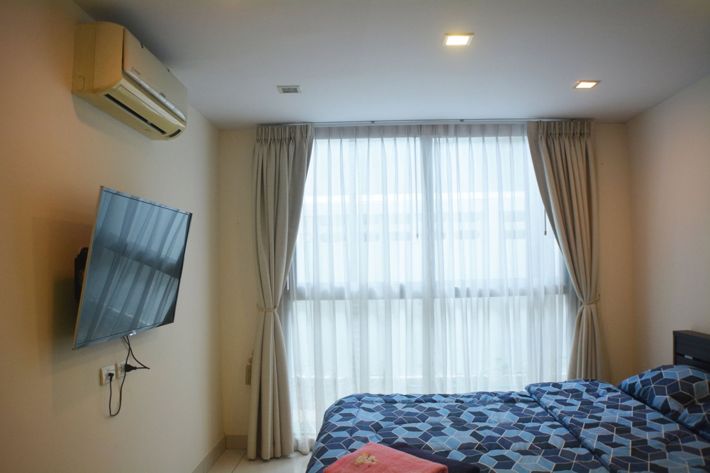 รูป 1 Bed Condo for Rent at Laguna Bay 1 in Pratumnak Hill Pattaya - รูปที่ 1/14