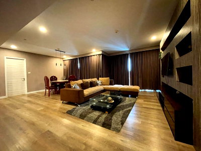 คอนโดให้เช่า : LTHC6474 – Fullerton FOR RENT 3 beds 3 baths Size 155 Sq.M. Near BTS Ekkamai stations ONLY 80k/month