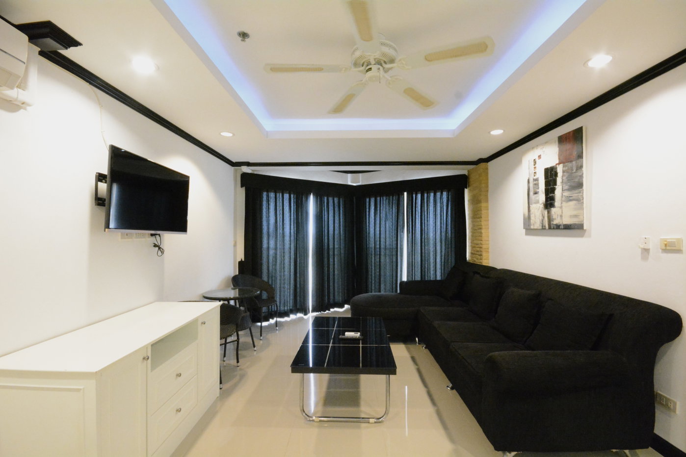 รูป 2 Bed Condo for Rent at Jomtien Beach Condominium in Pattaya - รูปที่ 2/17
