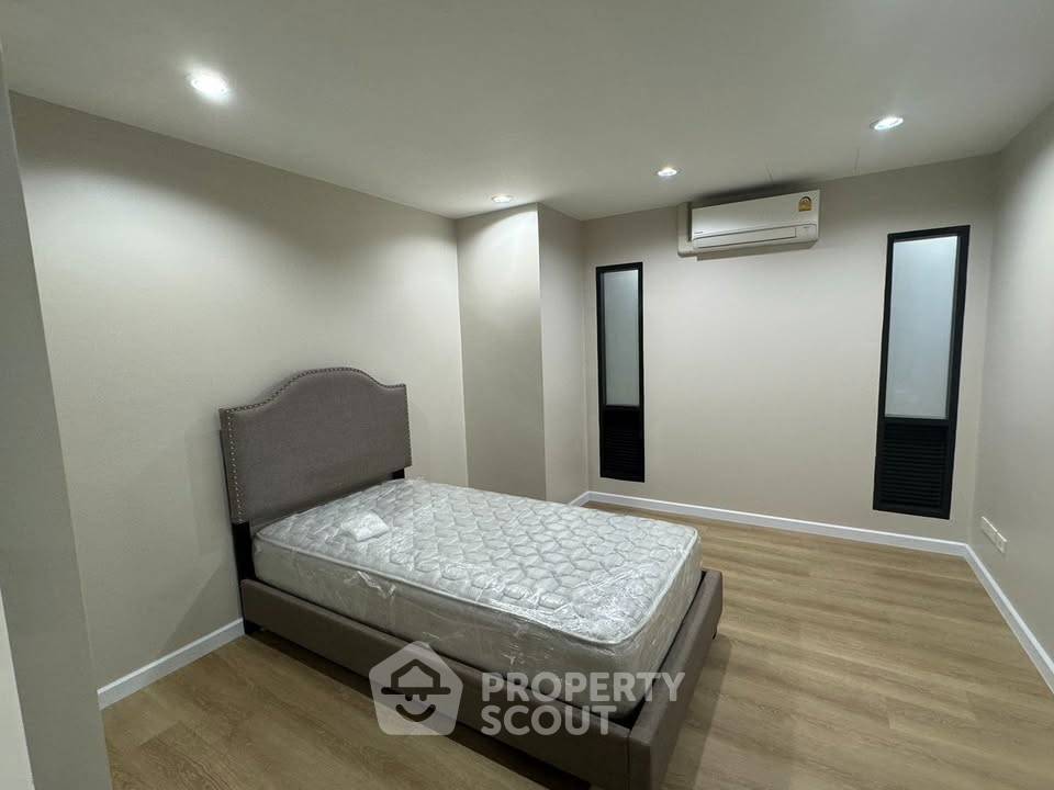 picture 4-BR Condo at DS Tower 1 near BTS Phrom Phong (ID 2749769) - 5/6