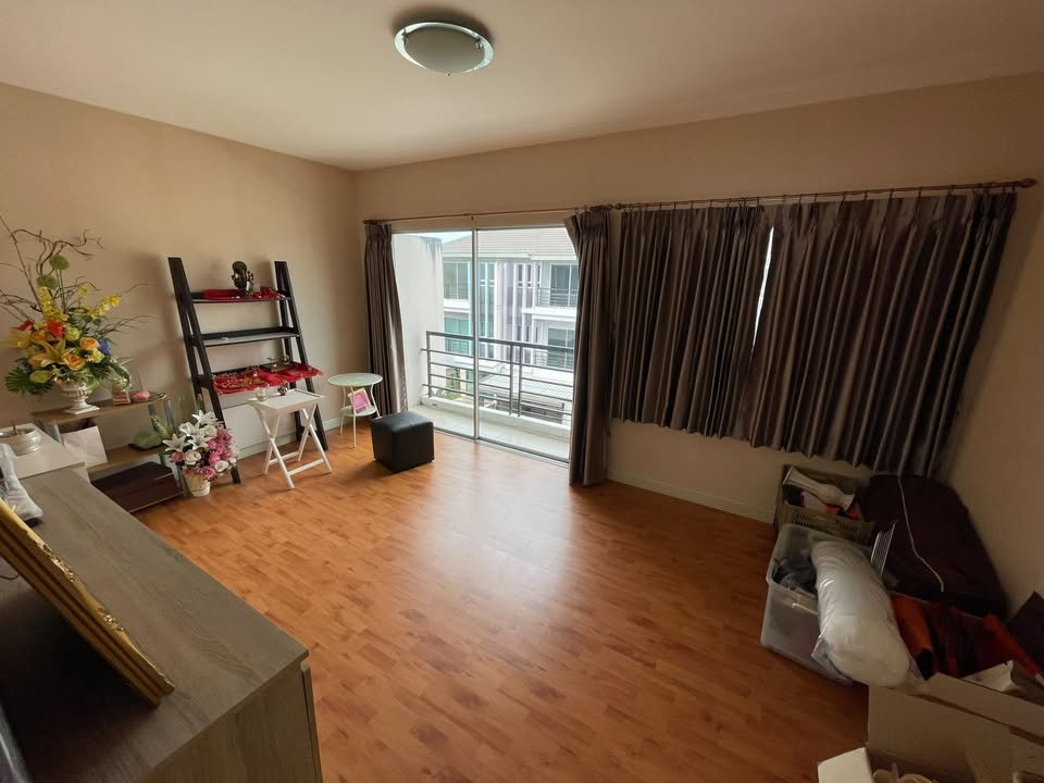 รูป ให้เช่า ทาวน์โฮม 3 ชั้น ติดริมถนนใหญ่ราชพฤกษ์ (Vista Park สาทร-ปิ่นเกล้า) - รูปที่ 2/17