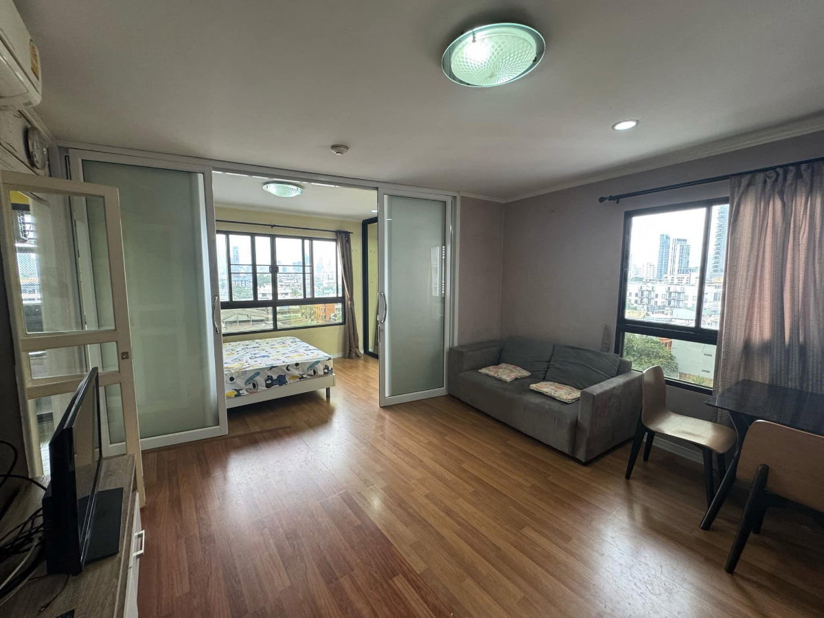 รูป ให้เช่า Lumpini Place นราธิวาส 24 เฟอร์ครบ 33 ตรม. 14,000 บาท - รูปที่ 1/13