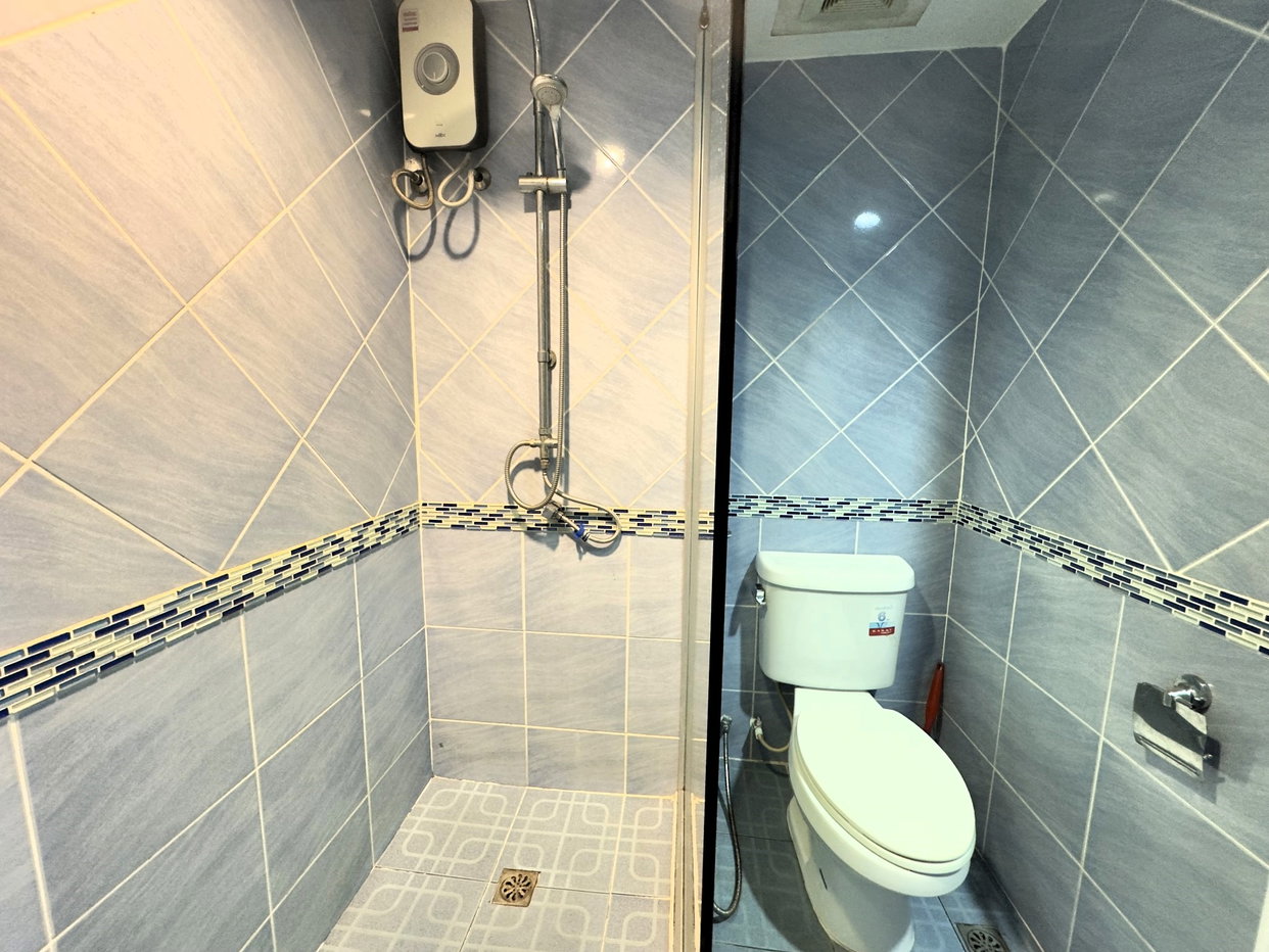 picture Studio Condo for Sale at Jomtien Beach Condominium in Pattaya - 15/19