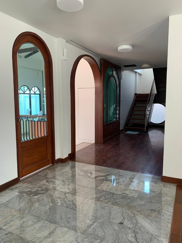 picture LTH6127 – House FOR RENT in Din Daeng area 4 beds 4 baths size 200 Sq.W. Nearby ARL Ratchaprarop station ONLY 140k/Month - 2/6