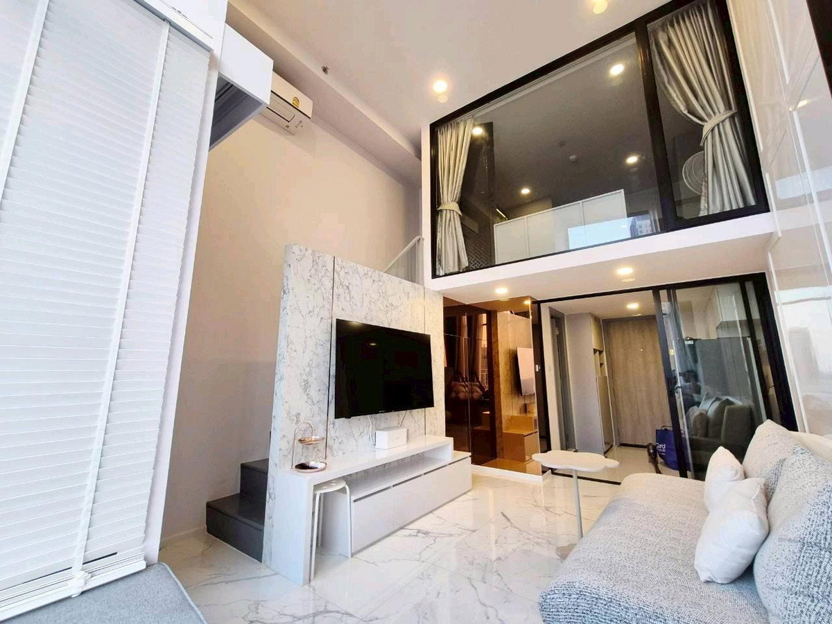 รูป ✨ Modern Duplex ใจกลางรัชดา! SOHO Bangkok Ratchada 1 ห้องนอน เพดานสูง ในงบเพียง 30,000 - รูปที่ 4/9