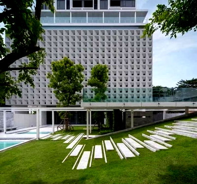 คอนโดให้เช่า : LTH6043 – BEATNIQ Sukhumvit 32 FOR RENT 2+1 beds 3 baths size 108 Sq.M. Nearby BTS Thonglor station ONLY 150k/Month