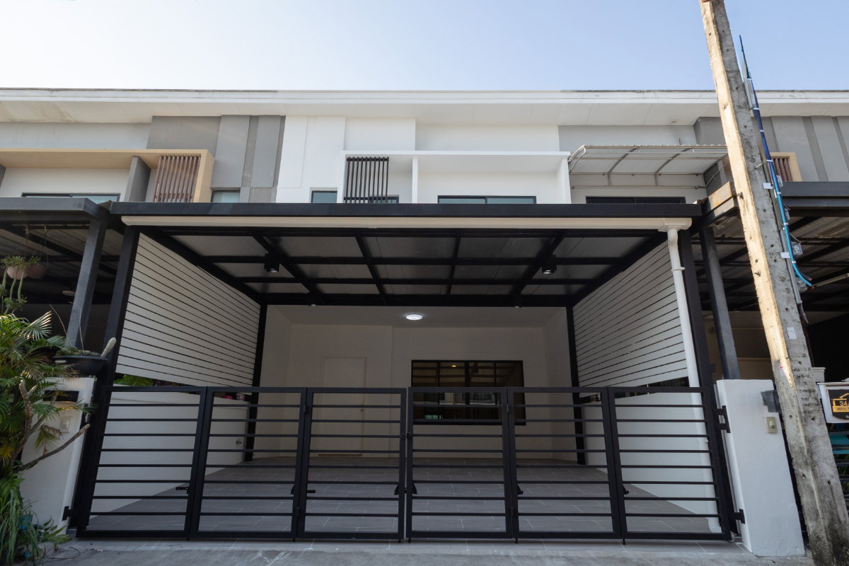 รูป ทาวน์โฮมรูปแบบใหม่ใกล้สนามบินสุวรรณภูมิ สไตล์ Modern ที่ออกแบบภายใต้แนวคิด Modish Real Living ให้ทุกแนวคิดเชื่อมต่อการใช้ชีวิตมีสไตล์ - รูปที่ 16/19