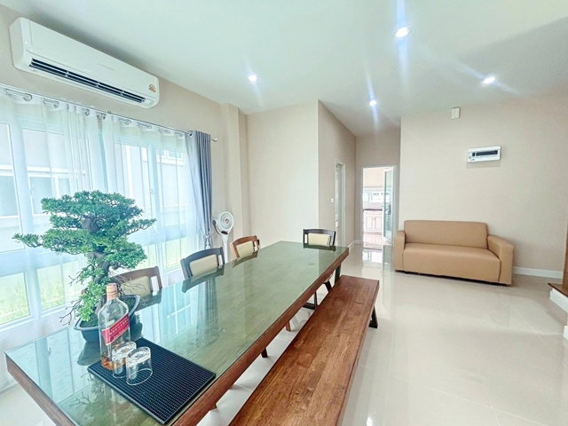 รูป อยู่วิทยา ใกล้ มเทคโนโลยีมหานคร 900ม.บ้านเดี่ยว 2ชั้น สระว่ายน้ำ 52ตร.วา 4นอน บิ๊กซี หนองจอก2.23กม. แม็คโคร 5แอร์ 3น้ำ - รูปที่ 5/8