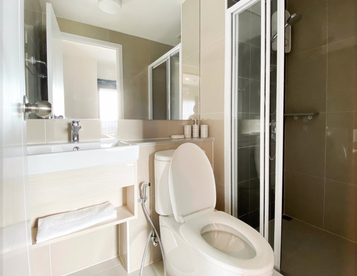 picture Privacy Rama9. Studio 23sqm. Line id: @pfagent - 7/8