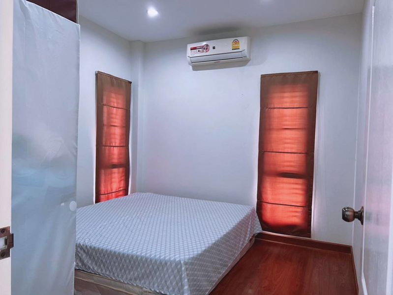 รูป ขายบ้านเดี่ยว หมู่บ้านคริสตัลพลัส ศรีราชา ทำเลดี ใกล้แหล่งชุมชน - รูปที่ 12/20