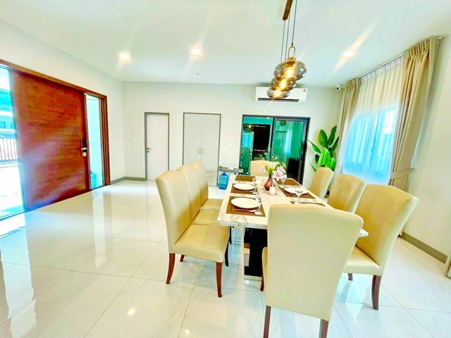 รูป ใกล้รร.นานาชาติคอนคอร์เดียน 800 ม.ซิตี้ บางนา บ้านเดี่ยวหรูให้เช่า 4 นอน 5 น้ำ บางนา-ตราด เมกะบางนา 500 ม. MRTลาซาล 70 ตร.ว. 315 ตร.ม. - รูปที่ 6/8