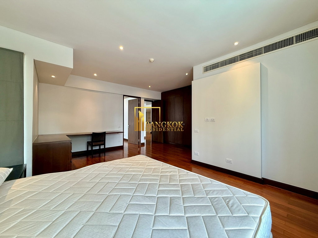 รูป Spacious 3 Bedroom Apartment With Large Private Terrace - BR0640AP - รูปที่ 16/40