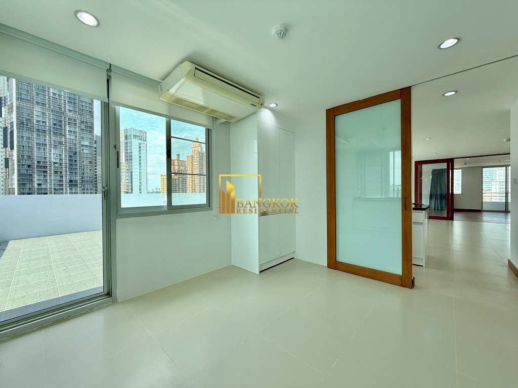 รูป Large 4 Bedroom Penthouse Apartment in Phrom Phong Area - BR0264AP - รูปที่ 15/47